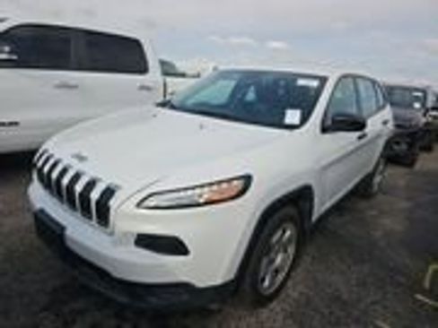 Used 2017 Jeep Cherokee Sport image 3
