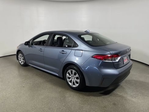 Used 2024 Toyota Corolla LE FWD image 5