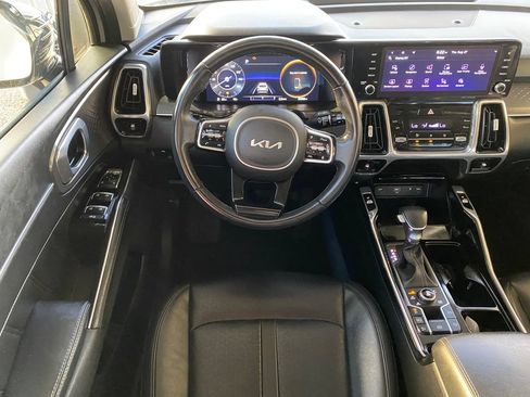 Used 2023 Kia Sorento SX AWD/4WD image 30