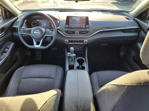 Certified 2023 Nissan Altima 2.5 SV image 10