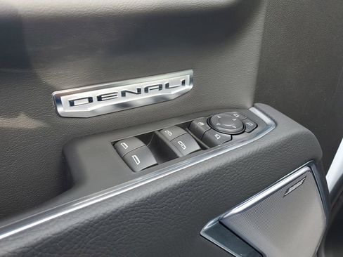 New 2026 GMC Sierra 1500 Denali image 13