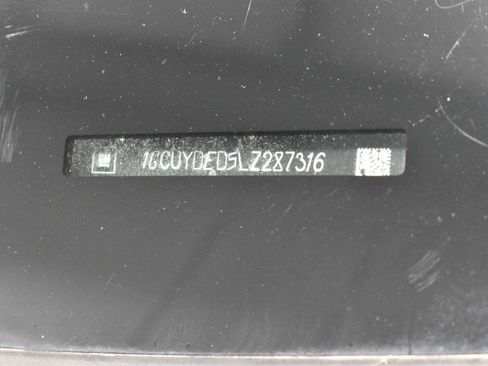 Used 2020 Chevrolet Silverado 1500 LT AWD/4WD image 33