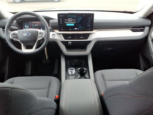 New 2026 Ford Explorer Active AWD/4WD image 9