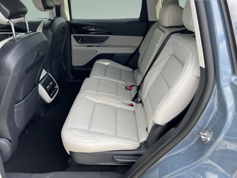 New 2026 Lincoln Nautilus Reserve image 26