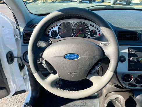 Used 2007 Ford Focus S image 12