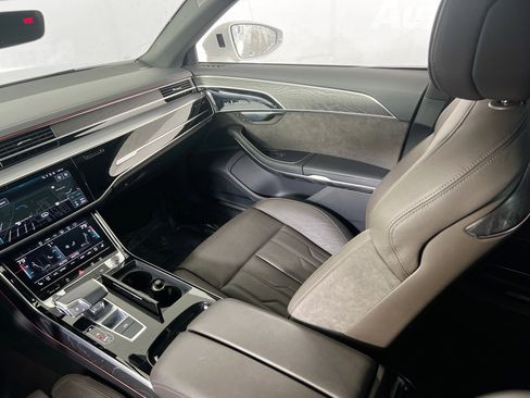 Used 2021 Audi A8 L 3.0T w/ Executive Plus Package image 25