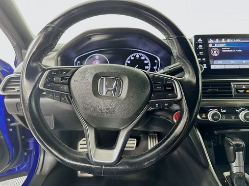 Used 2018 Honda Accord Sport image 18