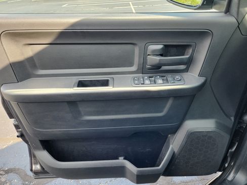 Used 2018 RAM 1500 Express w/ Express Value Package AWD/4WD image 24