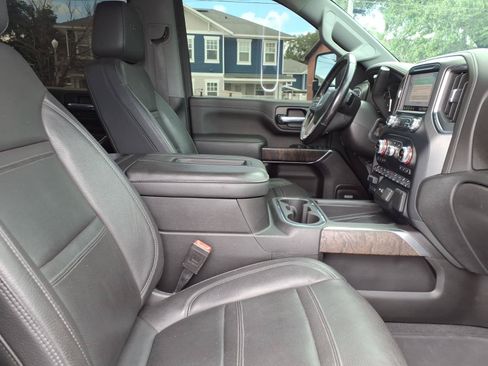 Used 2022 GMC Sierra 2500 Denali AWD/4WD image 11