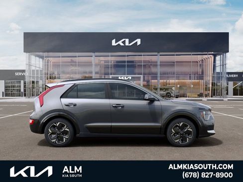 New 2026 Kia Niro Wind FWD image 7