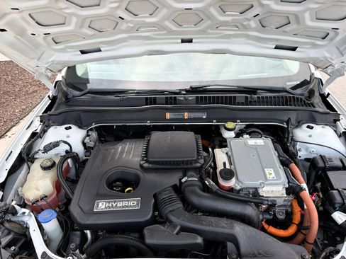 Used 2019 Ford Fusion SE FWD image 36