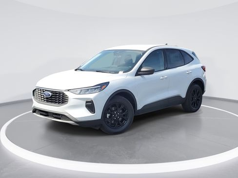 New 2025 Ford Escape Active w/ Cold Weather Package image 1