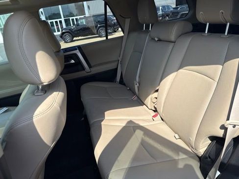 Used 2023 Toyota 4Runner Limited AWD/4WD image 33