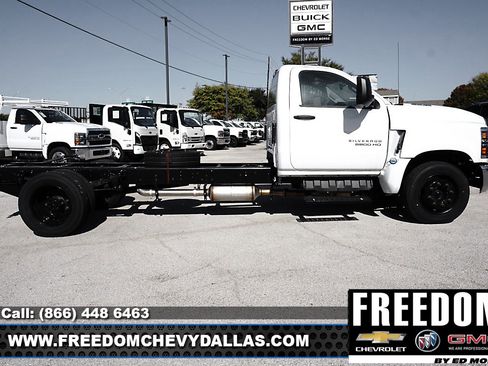 New 2023 Ford F150 LT image 8