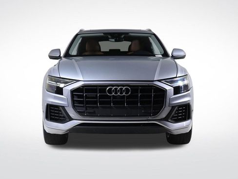Used 2022 Audi Q8 Premium image 8