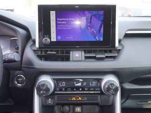 Certified 2025 Toyota RAV4 XLE AWD/4WD image 18