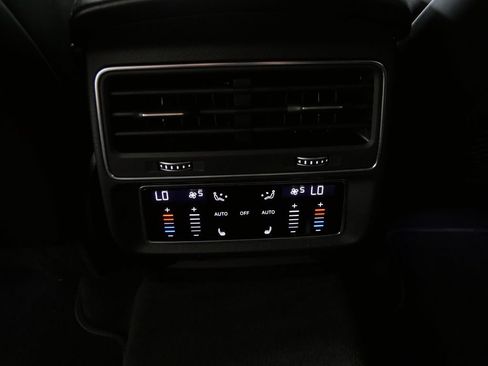 Used 2026 Audi Q7 3.0T Premium Plus w/ Premium Plus Package AWD/4WD image 21