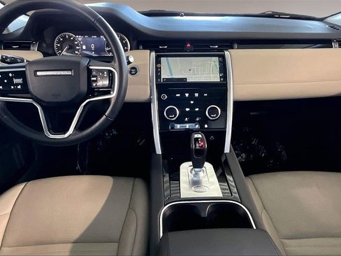 Used 2023 Land Rover Discovery Sport S image 7