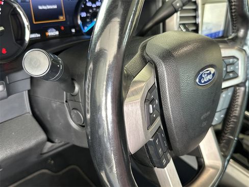 Used 2020 Ford F250 Platinum w/ FX4 Off-Road Package image 19
