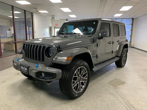 Certified 2023 Jeep Wrangler Unlimited Sahara AWD/4WD image 5