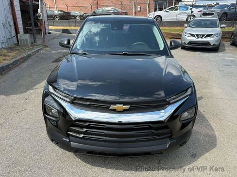 Used 2021 Chevrolet TrailBlazer LS FWD image 2