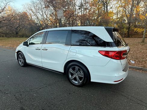 Used 2022 Honda Odyssey EX image 4