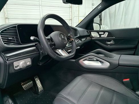Certified 2025 Mercedes-Benz GLS 580 4MATIC image 12