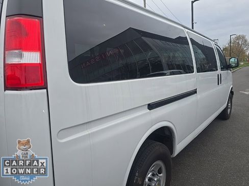 Used 2024 Chevrolet Express 3500 LT w/ LT Preferred Equipment Group image 19