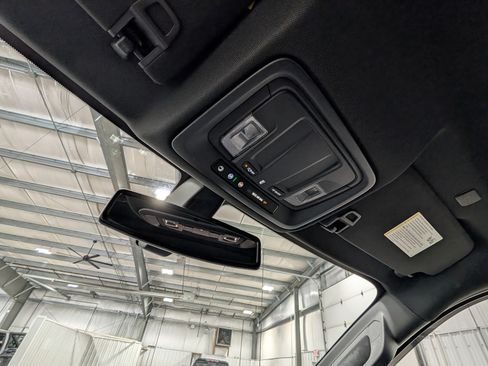 Used 2022 GMC Sierra 1500 AT4 AWD/4WD image 31