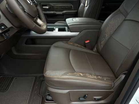 New 2026 RAM 3500 Longhorn AWD/4WD image 19