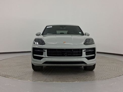 Certified 2026 Porsche Cayenne GTS image 6