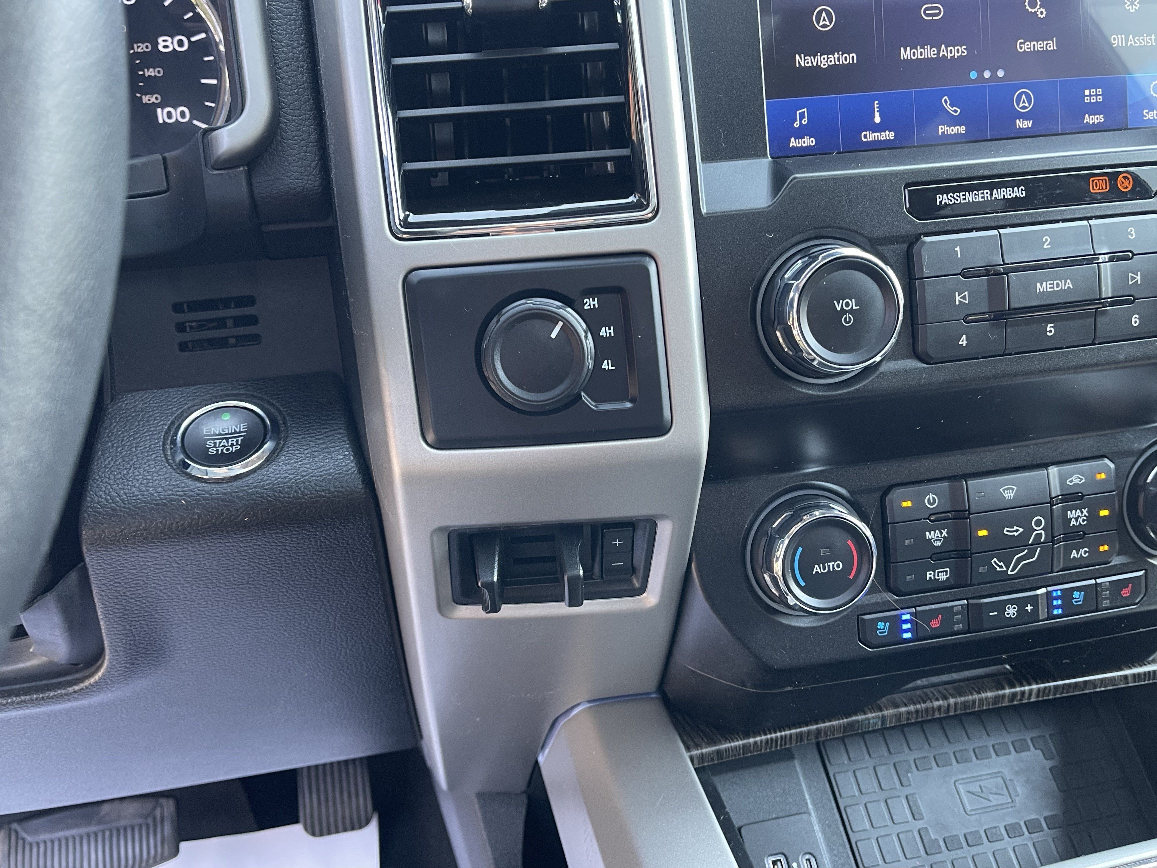 Used 2021 Ford F350 Lariat w/ Lariat Ultimate Package AWD/4WD image 25