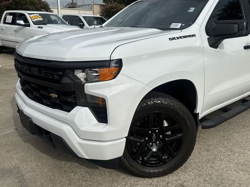 Used 2025 Chevrolet Silverado 1500 Custom w/ Turbomax Blackout Package RWD image 28