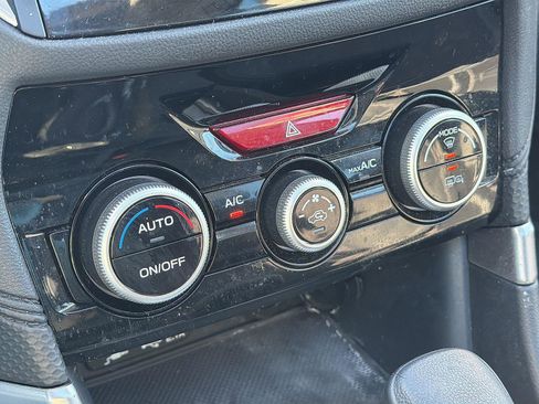 Used 2020 Subaru Forester Premium image 16