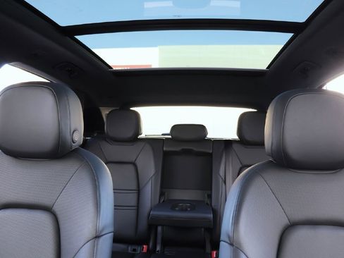 Used 2019 Porsche Cayenne S image 61