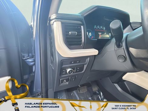 Used 2022 Ford Expedition Platinum image 13