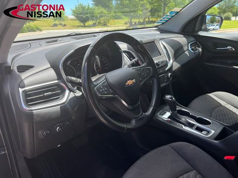 Used 2021 Chevrolet Equinox LT image 19