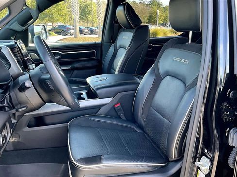 Used 2024 RAM 1500 Laramie image 7