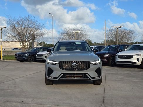 New 2026 Volvo XC60 B5 Ultra w/ Protection Package Premier AWD/4WD image 2
