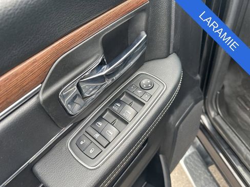 Used 2018 RAM 2500 Laramie w/ Snow Chief Group AWD/4WD image 11