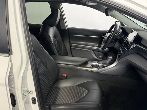 Used 2023 Toyota Camry SE w/ Convenience Package FWD image 28