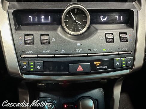 Used 2018 Lexus NX 300h AWD image 39