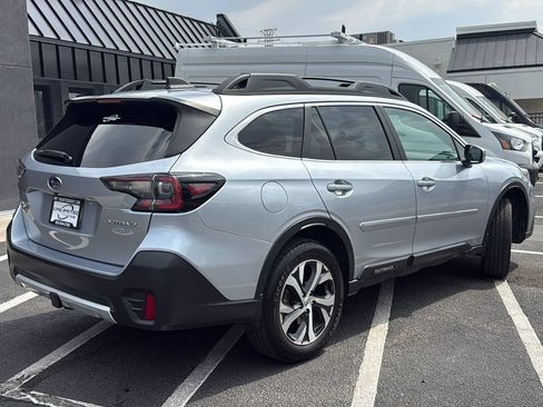 Used 2022 Subaru Outback Limited AWD/4WD image 3