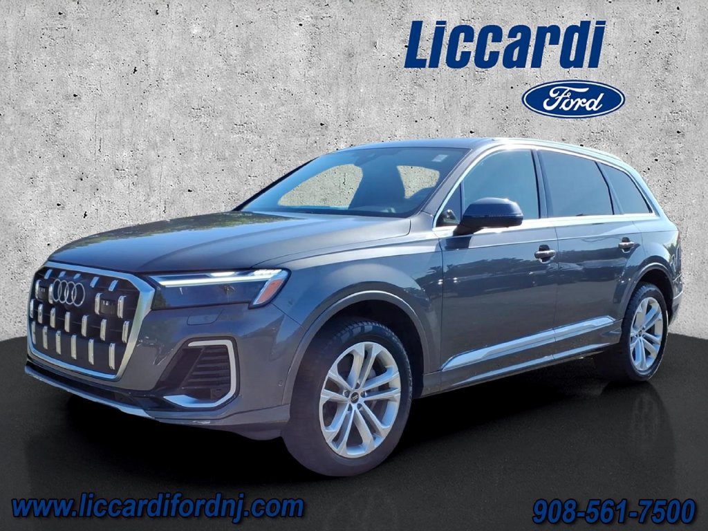 Used 2025 Audi Q7 3.0T Premium Plus AWD/4WD image 3