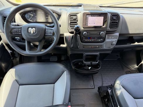 Used 2026 RAM ProMaster 2500 w/ Convenience Group FWD image 17