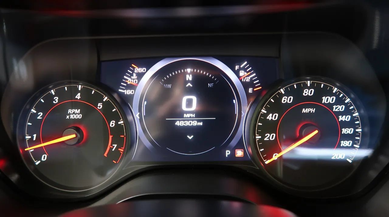 Used 2021 Chevrolet Camaro SS RWD image 35