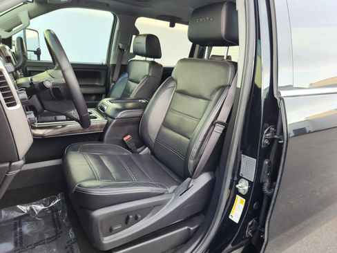 Used 2015 GMC Sierra 3500 Denali w/ Duramax Plus Package AWD/4WD image 9
