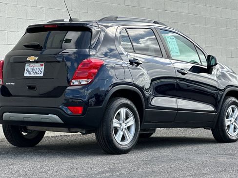 Certified 2022 Chevrolet Trax LT w/ Driver Confidence Package AWD/4WD image 4