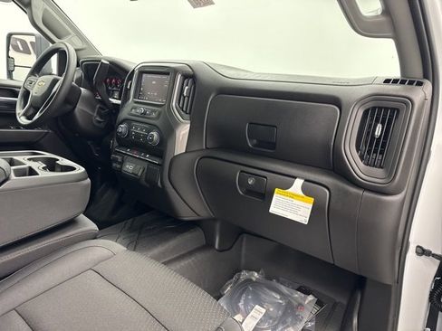 New 2026 Chevrolet Silverado 2500 Custom w/ Snow Plow Prep/Camper Package image 29