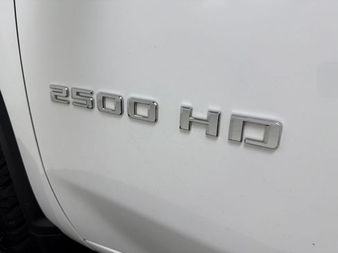 Used 2024 Chevrolet Silverado 2500 LTZ w/ LTZ Convenience Package AWD/4WD image 11